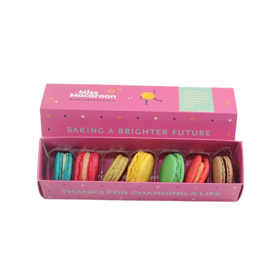 Macaron Box with Clear Insert